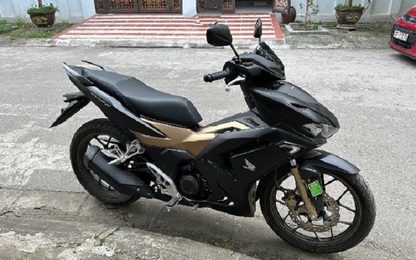 Giá xe côn tay Honda Winner X giảm kỉ lục