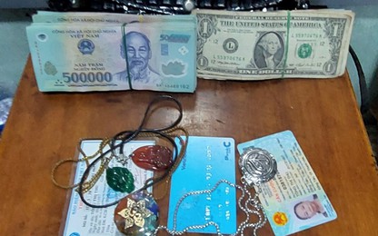 Tổ tàu SE 12 trao trả lại số tài sản “khủng”