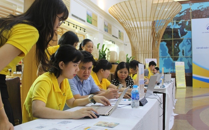 Người dân cấp đổi giấy phép lái xe trực tuyến toàn trình qua dịch vụ bưu chính công ích