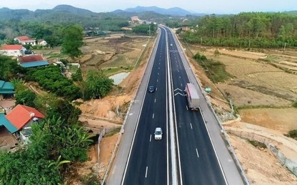 Thủ tướng yêu cầu đẩy nhanh tiến độ thẩm định nhiều dự án cao tốc