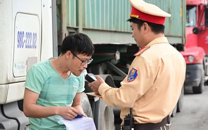 Hải Phòng: 1 tuần xử phạt hơn 200 tài xế "ma men"