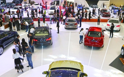 Ô tô nhập khẩu khó càng thêm khó