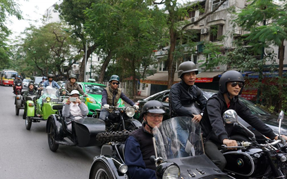 "Đặc sản" du lịch bằng xe cổ, xe quân sự