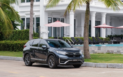 Giá xe Honda CR-V giảm sâu hơn 200 triệu, Civic và Accord nhận loạt ưu đãi