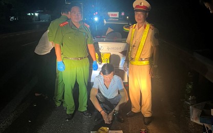 CSGT Quảng Trị liên tiếp bắt giữ các đối tượng vận chuyển số lượng ma túy và ngoại tệ "khủng"