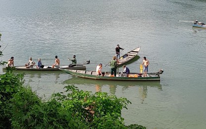 Tìm thấy thi thể nạn nhân cuối cùng trong vụ lật ghe chở 8 người ở Quảng Nam