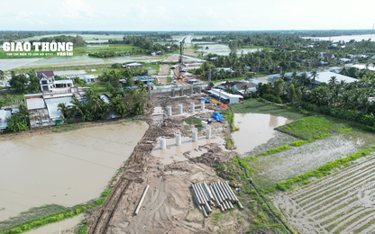 Ảnh: Toàn cảnh cao tốc Cần Thơ - Hậu Giang sau hơn nửa năm khởi công