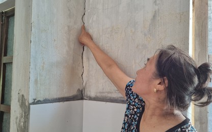 Thi công cầu gây hư hỏng nhà cửa ở Quảng Trị, người dân mòn mỏi chờ đền bù