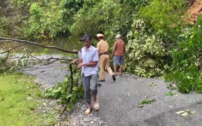 Lực lượng CSGT toàn quốc tăng cường phòng chống thiên tai, đảm bảo ATGT
