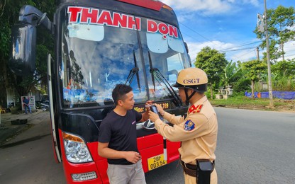 CSGT toàn quốc xử phạt trên 2.000 "ma men" trong ngày 2/9, TNGT và số người chết tăng