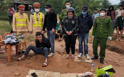 CSGT bắt giữ hai đối tượng vận chuyển 30 nghìn viên ma túy tổng hợp trên QL9 qua Quảng Trị