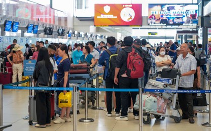 Nhiều chặng bay Tết từ TP. HCM đã gần kín chỗ