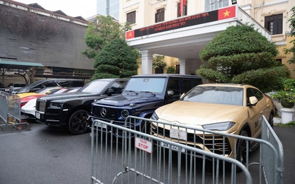 Soi giá dàn siêu xe hơn trăm tỷ đồng của Mr Pips