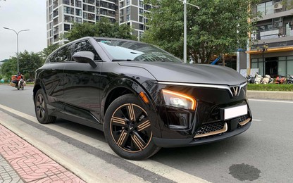 Thuê xe tự lái Tết Nguyên đán: Phải đặt trước 3 tháng, xe VinFast cho thuê giá bao nhiêu?