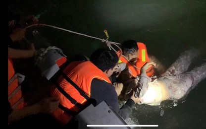 Hà Nội: Cứu cô gái nhảy cầu Vĩnh Tuy trong gang tấc