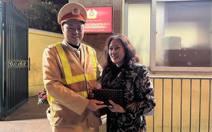 Tối mùng 1 Tết sang nhà con gái uống rượu bị CSGT giữ xe máy