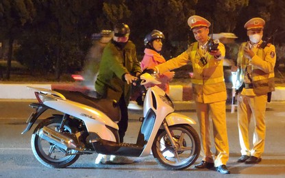 Gần 50% vi phạm giao thông ngày mùng 2 Tết là sử dụng rượu bia vẫn điều khiển xe