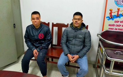 Triệu tập 2 thanh niên đi xe máy doạ đánh nữ tài xế ôtô trên đường Vành đai 2 Hà Nội