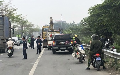 Ra quân xử lý, giải tỏa vi phạm hành lang ATGT trên QL2 đoạn qua Hà Nội