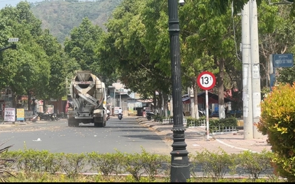 Xe chở bê tông tươi tải trọng lớn "bức tử" đường 13 tấn ở Đắk Lắk