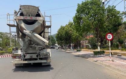 CSGT Đắk Lắk xử lý tài xế, chủ xe bồn bê tông đi vào đường cấm 13 tấn sau phản ánh của Tạp chí GTVT