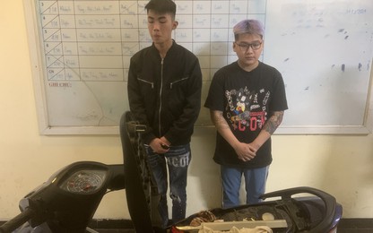 Cảnh sát 141 Hà Nội hoá trang bắt gần 40 "quái xế" náo loạn nhiều tuyến phố trong đêm