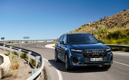 Audi Q7 mới giá từ 3,4 tỷ đồng ra mắt khách Việt