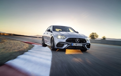 Mercedes-AMG C 63 S E Performance mở cọc tại Việt Nam