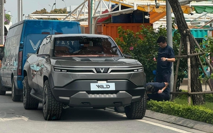 Bán tải điện VinFast VF Wild bất ngờ xuất hiện tại Hà Nội