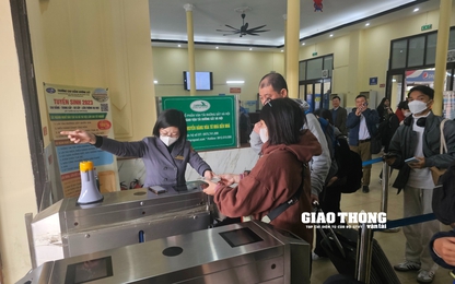 Giảm 10% giá vé tàu hỏa cho thí sinh thi đại học, nhập học và người thân đi cùng