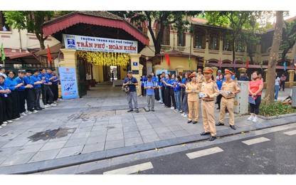 CSGT Hà Nội phối hợp công an 30 quận, huyện, thị xã bảo đảm trật tự ATGT kỳ thi THPT