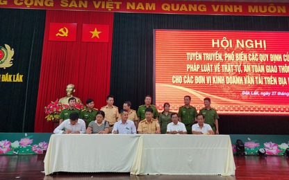 Đắk Lắk: 90 doanh nghiệp vận tải ký cam kết không vi phạm, đảm bảo trật tự ATGT