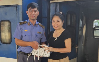 Tổ tàu trao trả khách số tài sản trị giá gần 40 triệu đồng bỏ quên