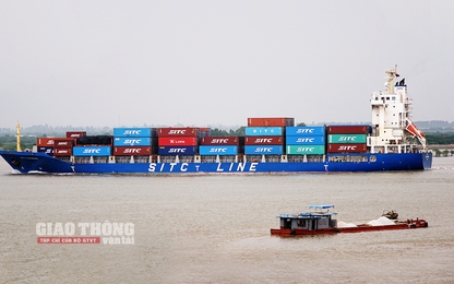 Hoạt động vận tải tăng trưởng ấn tượng