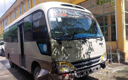 Lái xe khách vượt đèn đỏ gây TNGT bỏ chạy đã trình diện công an