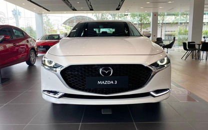 Giá xe Mazda 3 lăn bánh tháng 3/2025: Ưu đãi gì đấu KIA K3?
