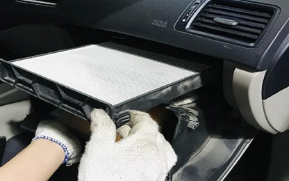 Lọc gió điều hòa ô tô có nên tự thay để tiết kiệm?