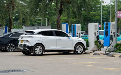 Gỡ "nút thắt" hạ tầng trạm sạc xe điện - Kỳ 2: Thiếu quy hoạch khó thu hút đầu tư