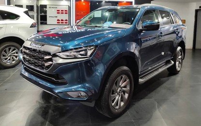 Xe ế Isuzu Mu-X giảm sâu nhất từ trước đến nay