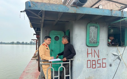 Cục CSGT làm rõ nhóm đối tượng dùng hóa đơn khống để "hợp thức hóa" số cát khai thác trái phép trên sông Lam