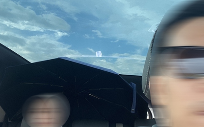 Khổ vì nóng bởi cửa sổ trời ô tô