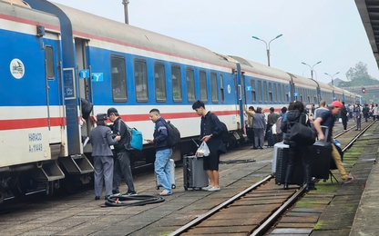 Ngành Đường sắt giảm 10% giá vé cho tân sinh viên đi nhập học và người thân đi cùng