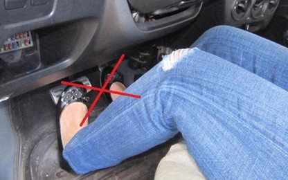 Sai lầm cơ bản mà nhiều người mắc phải khi lái xe số tự động