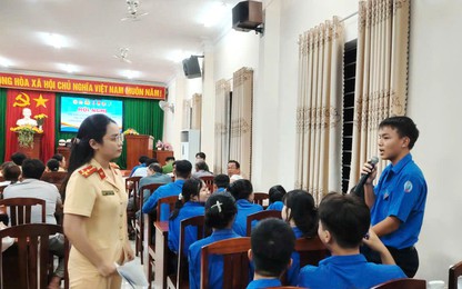 Video: Hơn 1.000m3 đất, đá tiếp tục ập xuống QL4G qua Sơn La