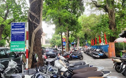 Hà Nội yêu cầu bố trí các điểm trông xe miễn phí cho nhân dân đi xem diễu binh A80