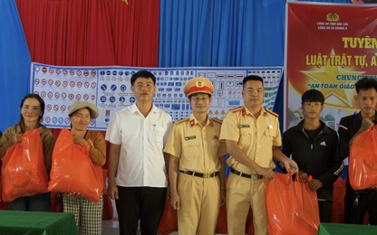 Đắk Lắk: Phổ biến Luật trật tự, ATGT đến đồng bào dân tộc thiểu số