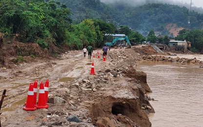 Điện Biên: Xuyên đêm thông tuyến QL12 đoạn qua xã Mường Luân