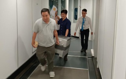 Chuyến bay đặc biệt từ Hà Nội về Huế mang theo cơ hội sống cho bệnh nhân cần ghép tim