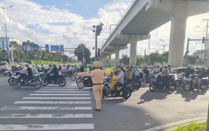 TP.HCM: Giao thông các cửa ngõ ùn tắc chiều 2/9