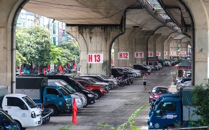Hà Nội tìm giải pháp di dời các bãi trông giữ xe ra khỏi gầm cầu
